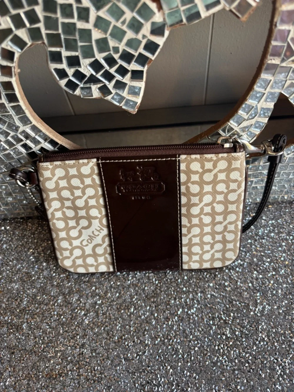⭐️COACH Signature Canvas and Leather Wristlet‎ - Brown/Beige